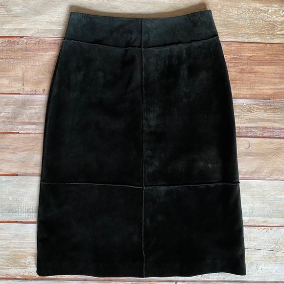 Brandon Thomas Dresses & Skirts - Brandon Thomas Black Suede Midi Skirt Sz 2